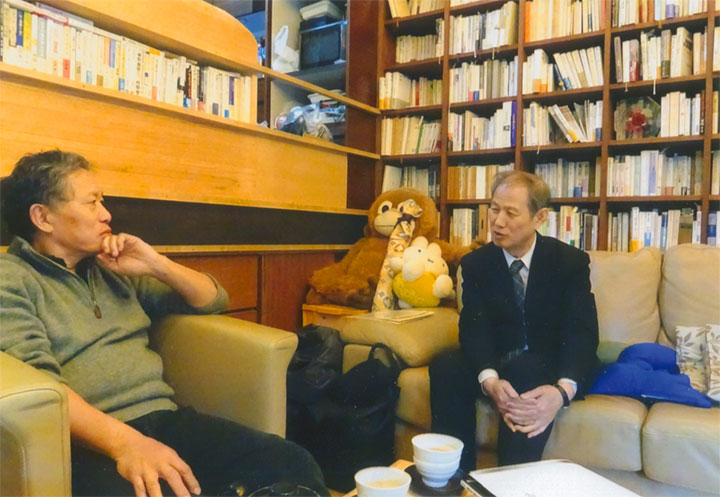 初めは、対談でした