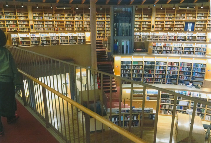 ここは世界一の図書館です