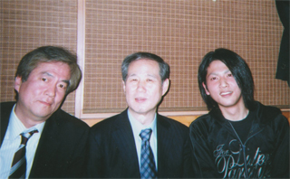 （左から）中村明彦さん、鈴木邦男、宮城星治さん
