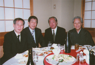 （左から）鈴木邦男、後藤忠政さん、蜷川正大さん、阿形充規さん
