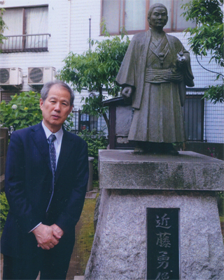 近藤勇の銅像